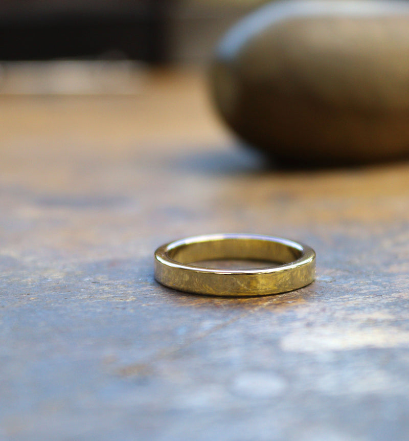 Ethical Yellow Gold 3mm Flat Court Wedding Ring